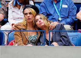 Delevingne, 26, and benson, 28, engaged in some pda after touching down in the english city. Ashley Benson And Cara Delevingne Are Having The Classiest Breakup Of All Time Vogue