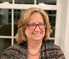 Karen Ferrante's Instagram, Twitter & Facebook