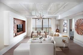 Pilih plafon berdasarkan untung ruginya dan yang sesuai dengan gaya rumah anda (sumber: 8 Model Plafon Ruang Tamu Ini Bisa Buat Rumah Lebih Nyaman