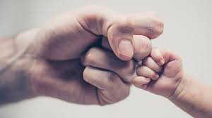 Перевод слова father, американское и британское произношение, транскрипция, словосочетания, однокоренные слова, примеры использования. Understanding The Importance Of Fathers And How To Help Them