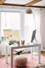 Love This Sweet Feminine Office Decor De Bureau A Domicile Decoration Maison Deco Bureau