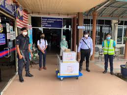 Lisateavet klinik kesihatan seberang takir kohta leiate veebisaidilt www.moh.gov.my. Pharmaniaga Berhad On Twitter The Sinovac Covid 19 Vaccines Successfully Delivered To Klinik Kesihatan Batu 2 1 2 Terengganu Klinik Kesihatan Seberang Takir Terengganu Klinik Kesihatan Manir Terengganu Jomcucuk Vaccinearrival