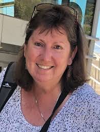 Alessandra Alvares's Instagram, Twitter & Facebook