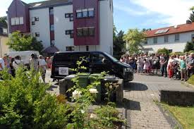 Nach einigen jahrzehnten sind nicht nur häuser, sondern auch wohnungen „abgewohnt und sehen optisch ein wenig aus wie aus der zeit. Zuhause Im Gluck Familie Salomon Zieht Aus Derwesten De