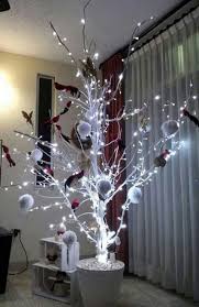 Pws Na Stolisete To Spiti Sas Gia Na 3estolisete Akoma Pio Eykola Affordable Christmas Decorations Diy Christmas Tree Decorating With Christmas Lights