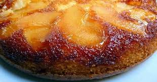 Gateau Au Yaourt Et Aux Pommes Caramelisees Allo Astuces Recettes Faciles En 2020 Recette Facile Gateau Yaourt Pomme Gateau Aux Pommes Caramelisees