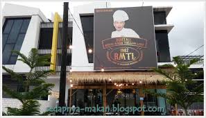 Jadual waktu solat shah alam waktu solat adalah peruntukan tempoh atau selang masa tertentu bagi masyarakat muslim menjalani syariat solat sama ada fardhu ataupun sunat. Makan Jika Sedap Rumah Makan Terlajak Laris Di Setia Alam Shah Alam