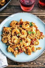 Chilli Prawn Noodles Fiveminutemeal Prawn Dishes Chilli Prawns Recipes