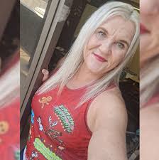 Can you edit a photo to make it look like we took it together?