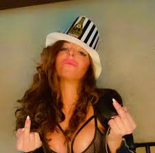 Fuck dry January! Come see more t.coWX0Dytoga7 onlyfans sex  sexy milf mature bigtits pantiesdown lingerie