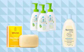 Containing no synthetic fragrance, antibacterial chemicals, phthalates, parabens or harsh sulfates, their products are a great choice for those looking for a safe and natural baby bath product. The 11 Best Baby Shampoos And Soaps Parents