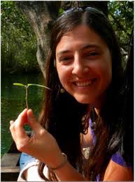 Yasmine Issa's Instagram, Twitter & Facebook