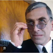 What was The best horror movie from the 90's?