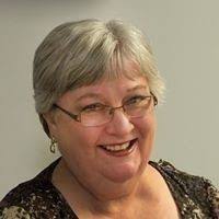 Julie Maciejewski's Instagram, Twitter & Facebook