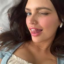 Sean Fay-Wolfe (@seanfaywolfe)