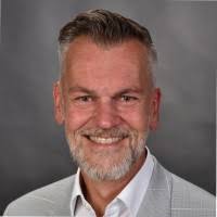 100+ profilů „Haukap“