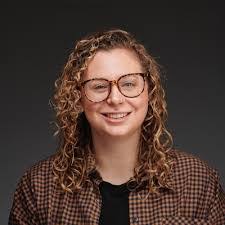 Candice Krieger's Instagram, Twitter & Facebook