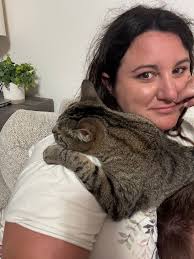 My little derpy elf says hi everyoneee