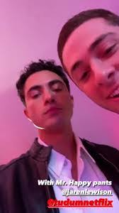 Darren Braxton's Instagram, Twitter & Facebook