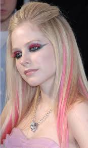 Find and save images from the avril lavigne collection by ℱelicity. Celebrities Who Ve Chosen Pink Hues For Their Hair Photo 1