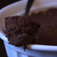 Il cioccolato, un ingrediente prezioso per le sue proprietà, aromatizza un gran numero di dolci, come la torta mousse al cioccolato e lamponi, la panna cotta al cioccolato o i golosi biscotti con gocce di cioccolato. Mousse Al Cioccolato Bimby Senza Panna Mousse Al Cioccolato Cioccolato Dolci Bimby