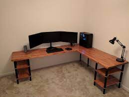 Obviously the longer butcher block needs something to support it on the side with no cabinet. Diy Butcher Block Corner Desk Album On Imgur Diy Corner Desk Diy Butcher Block Butcher Block Desk