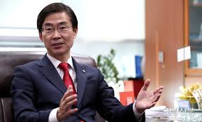 국민의힘 당대표 토론, 연일 격론…울컥한 나경원 정치는 가슴으로 하는 것. êµ­ë¯¼ì˜íž˜ ë‹¹ëŒ€í'œ í›„ë³´ ë¦´ë ˆì´ ì¸í„°ë·° ì¡°ê²½íƒœ ì´ì¤€ì„ ëŒí' ê¸ì •ì  ì¢‹ì€ ê²½ìŸí•˜ê² ë‹¤ ê²½í–¥ì‹ ë¬¸