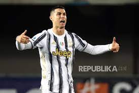 Juventus brought to you by: Ronaldo Tegaskan Juventus Belum Lempar Handuk Putih Republika Online