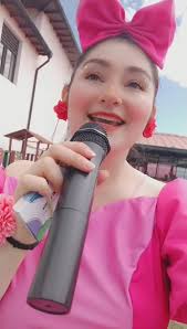 Así hago las menciones 🤭 mientras disfrutan del cañón de espuma  #meencantaanimaciones #animadorainfantilecuador #animadorainfantil #parati