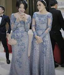 Jun 29, 2021 · nikita willy dalam balutan gaun tile karya hian tjen. Kumpulan Desain Kebaya Dress On Instagram Temukan Inspirasi Gaun Impianmu Disini Dresspesta Tile Textile Fashion Dre Pakaian Jelita Pakaian Pesta Gaun