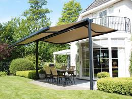 Spécialement conçus pour l'extérieur, cette sélection de fauteuils et de canapés idéale pour accompagner un salon de jardin, elle vous servira de meuble d'appoint pour déposer. Le Store De Jardin Sur Mesure