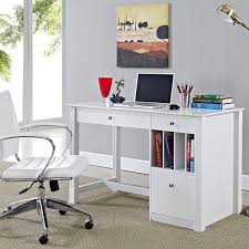 Augstana Desk Jcpenney Wood Computer Desk Saracina Home Desk Der home desk verfügt über viele fächer und ablagen in denen sie genug platz für ihre unterlagen und officezubehör haben. pinterest