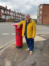 Humour Writing by the fat silver haired writer in shades from Birmingham  England read in 162 countries so far –  https://www.amazon.co.uk/Michael-Casey/e/B00571G0YC  https://butcherbakerundertaker.blogspot.com. https://profile.typepad.com/ michaelgcasey