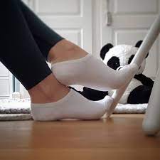 picoftheday #thesocklover #socks #sockfetish #sockfetishnation #socksgirl  #teensocks #sweetteens #socksandjeans #anklesocks #feet… | Kızlar, Çorap