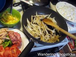 wandering chopsticks vietnamese food recipes and more banh cuon xao thap cam vietnamese combination rolle asian recipes rice noodles rice noodles stir fry