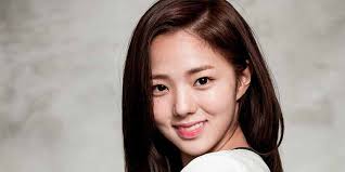 He is also a husband of moon soon ho, who hawon has a crush on. Chae Soo Bin Profile Age Boyfriend Movies Family And More Wikifamouspeople