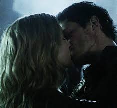 Maggie I Love You Remember That Romantic Kiss Gif Falling Skies I Love You Gif