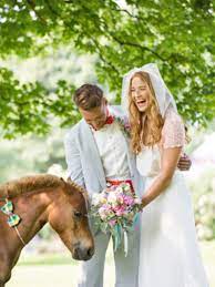 Check spelling or type a new query. Hochzeit Brautkleid Schneidern Lassen Stil Nach Mass Brigitte De