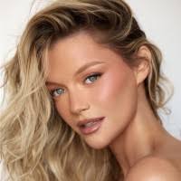 900+ "Vankirk" profiles