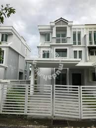 Aston villa football club) là câu lạc bộ bóng đá chuyên nghiệp anh có trụ sở ở birmingham. Bukit Mertajam 3 Storey Semi Detached Aston Villa Houses For Sale In Bukit Mertajam Penang Mudah My