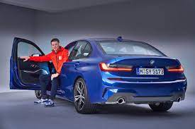 Vor allem die sportlich geformten scheinwerfer geben ihm zusammen mit der konturiert herausgearbeiteten. Bmw 3er G20 2019 Preis Innenraum Test Cockpit Abmessungen Autobild De