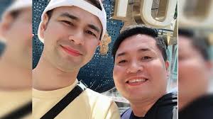 Merry yang gak lain asisten pribadi raffi ahmad akhirnya memutuskan resign nih usai bekerja hampir 13 tahun lamanya. 5 Fakta Menarik Merry Asisten Raffi Ahmad Yang Jarang Diketahui Publik Tribunnews Com Mobile