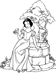 Le même jour doit être réglée la succession de son père, mort un an plus tôt. Coloriage Blanche Neige Noel Bettah