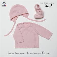 Je veux trouver un joli tricot pour mon bébé ou à offrir pas cher ici brassiere bebe fille tricot. Trousseau De Naissance Louise Brassiere Bebe Fille Bonnet Dokter Andalan