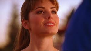 Se avessi scritto un episodio di Smallville per Lois Lane (Erica Durance),  quale sarebbe stata la trama? : r/Smallville