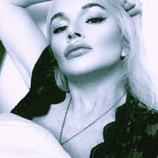 Caroline Bolduc's Instagram, Twitter & Facebook