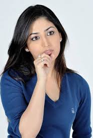 Image result for yami gautam in action jackson blue saree