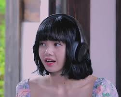 Pin De Efla Yanlar Em Lalalisa M Lili Film Em 2020 Garotas Julgo