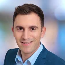 Mitarbeitende von TÜV Rheinland Industrie Service GmbH