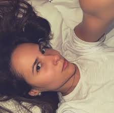 Emily Muniz (@e_milymuniz) • Instagram photos and videos